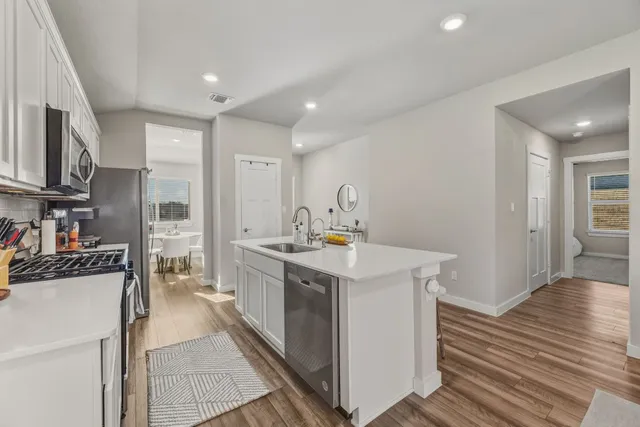 $1,850 | 1129 Tipton Street, Georgetown, TX 78633