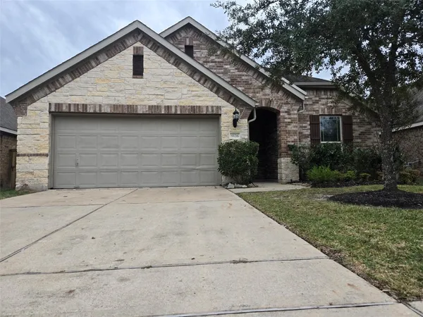 $2,300 | 9126 Monarch Field Lane, Cypress, TX 77433