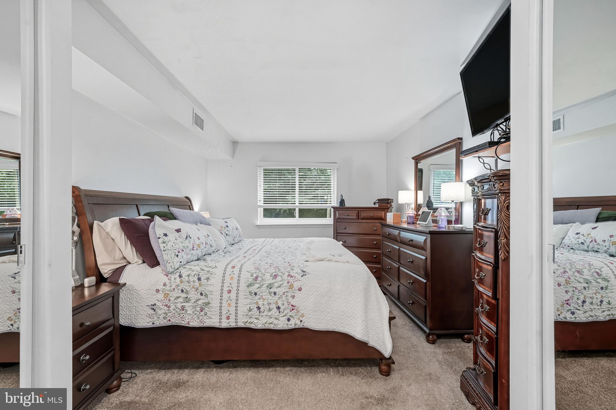 1505 Painters Crossing, Unit 1505 Chadds Ford, PA 19317 - Photo 15 of 32 Primary bedroom