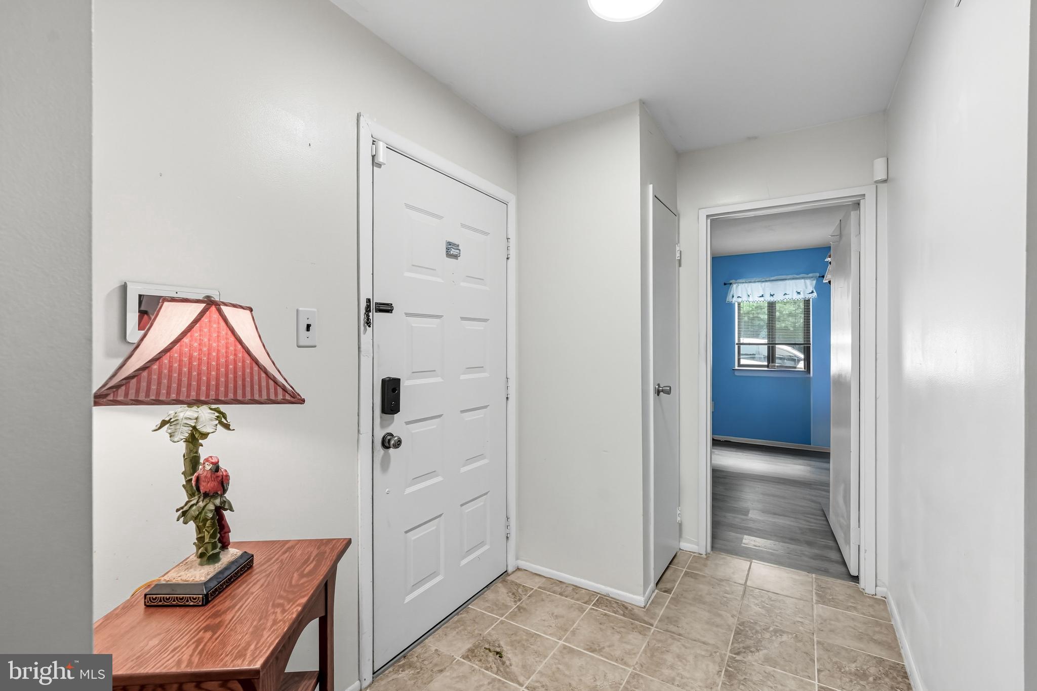 1505 Painters Crossing, Unit 1505 Chadds Ford, PA 19317 - Photo 3 of 32 Hallway