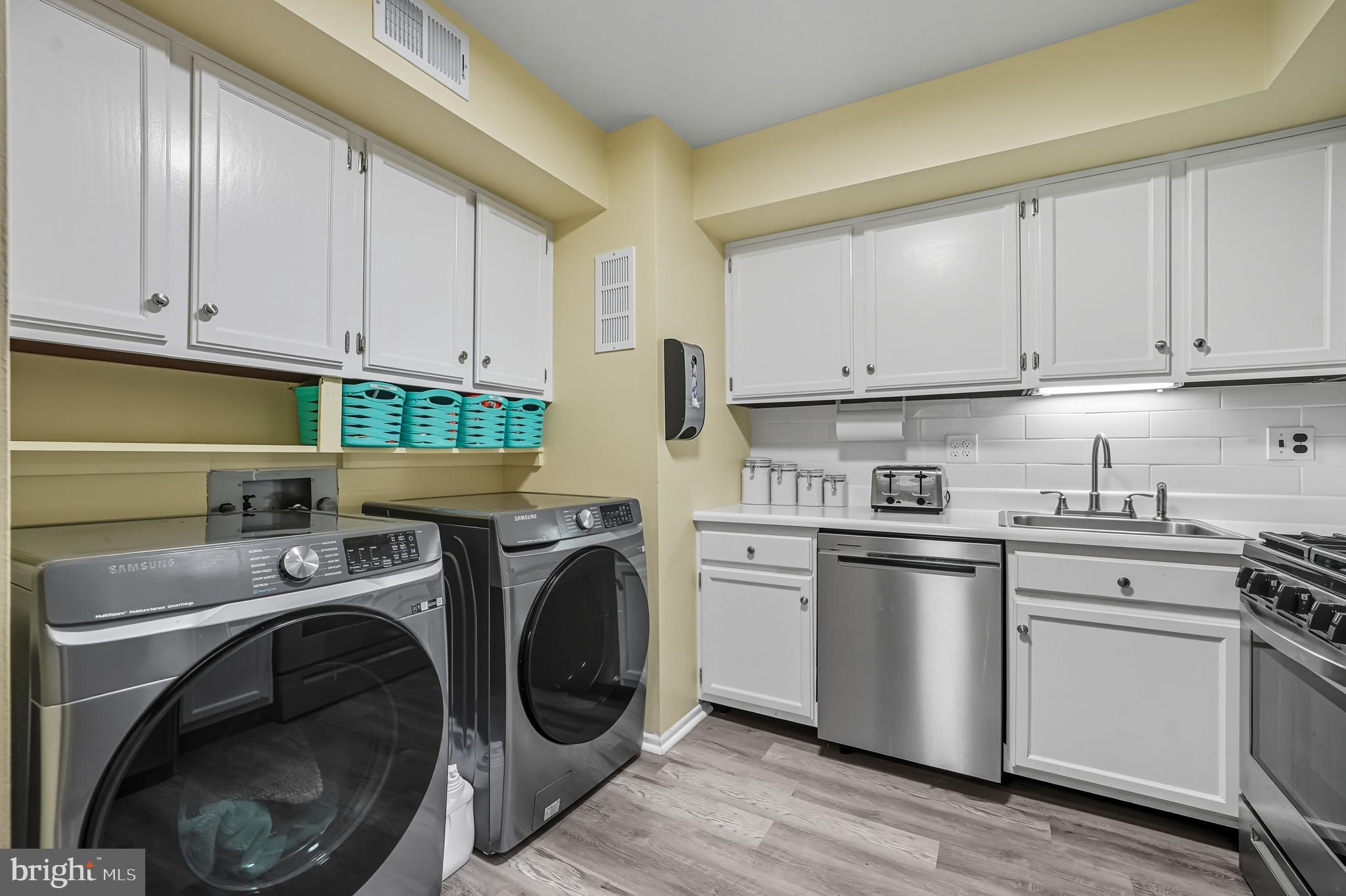 1505 Painters Crossing, Unit 1505 Chadds Ford, PA 19317 - Photo 10 of 32 Kitchen