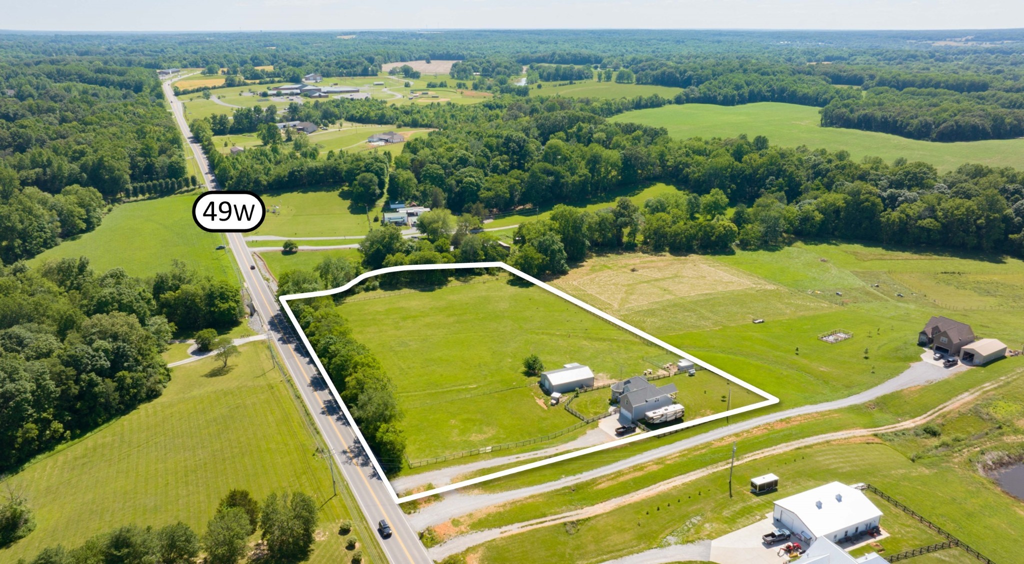 3992 Highway 49 Springfield, TN 37172 - Photo 2 of 68