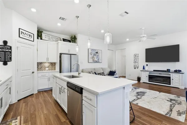 $2,900 | 1864 Everglades Drive, Forney, TX 75126