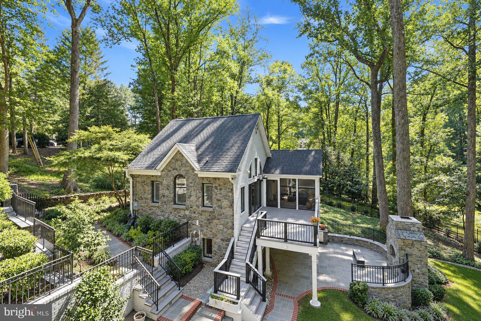 8210 Kingsgate Road Potomac, MD 20854 - Photo 49 of 64 Gallery Image 49