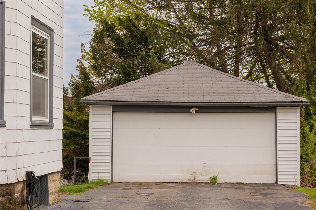 35 Pilgrim Road Haverhill, MA 01832 - Photo 3 of 25 Gallery Image 3