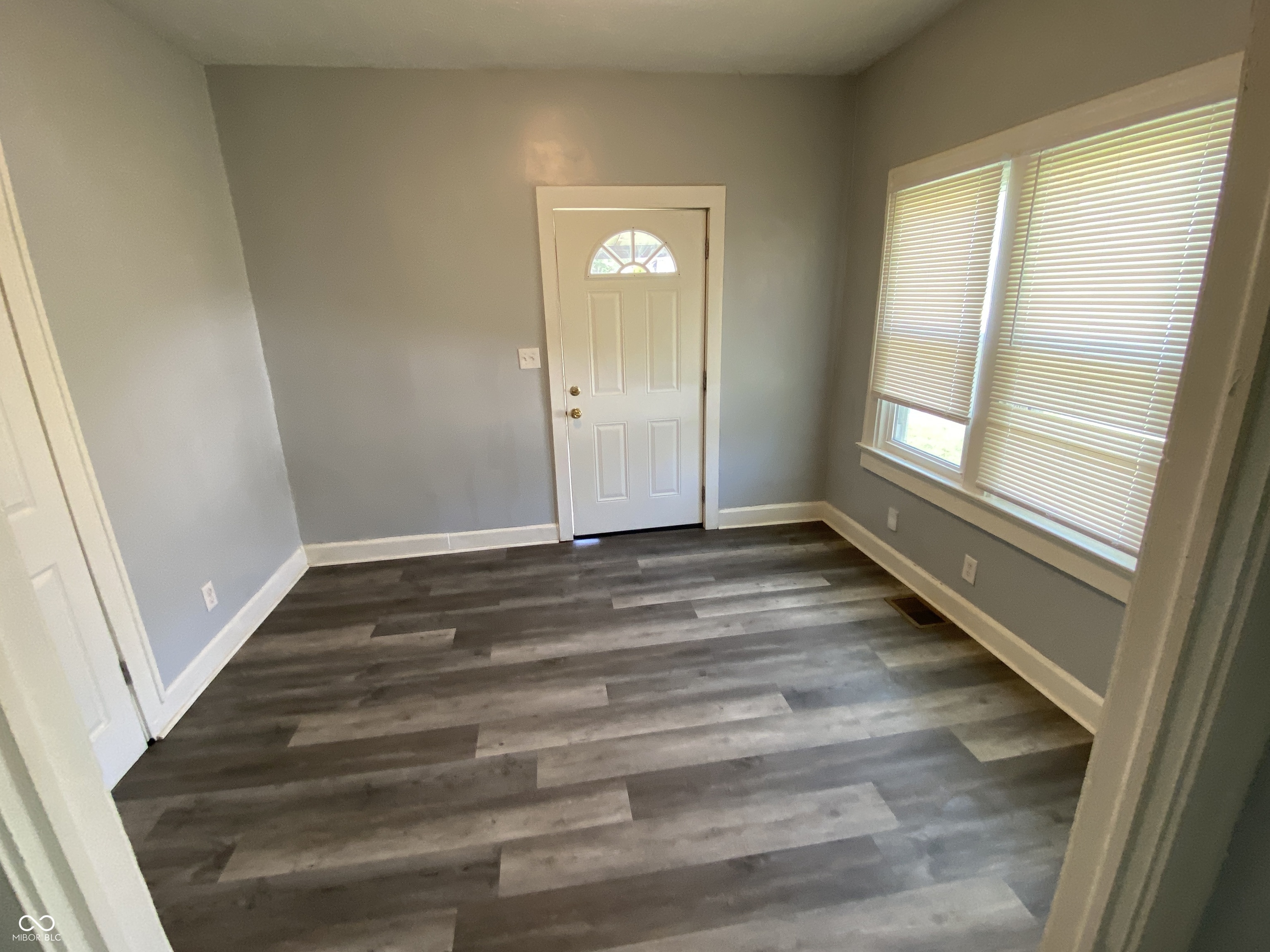 15 North Riley Avenue, Unit 1 Indianapolis, IN 46201 - Photo 3 of 9