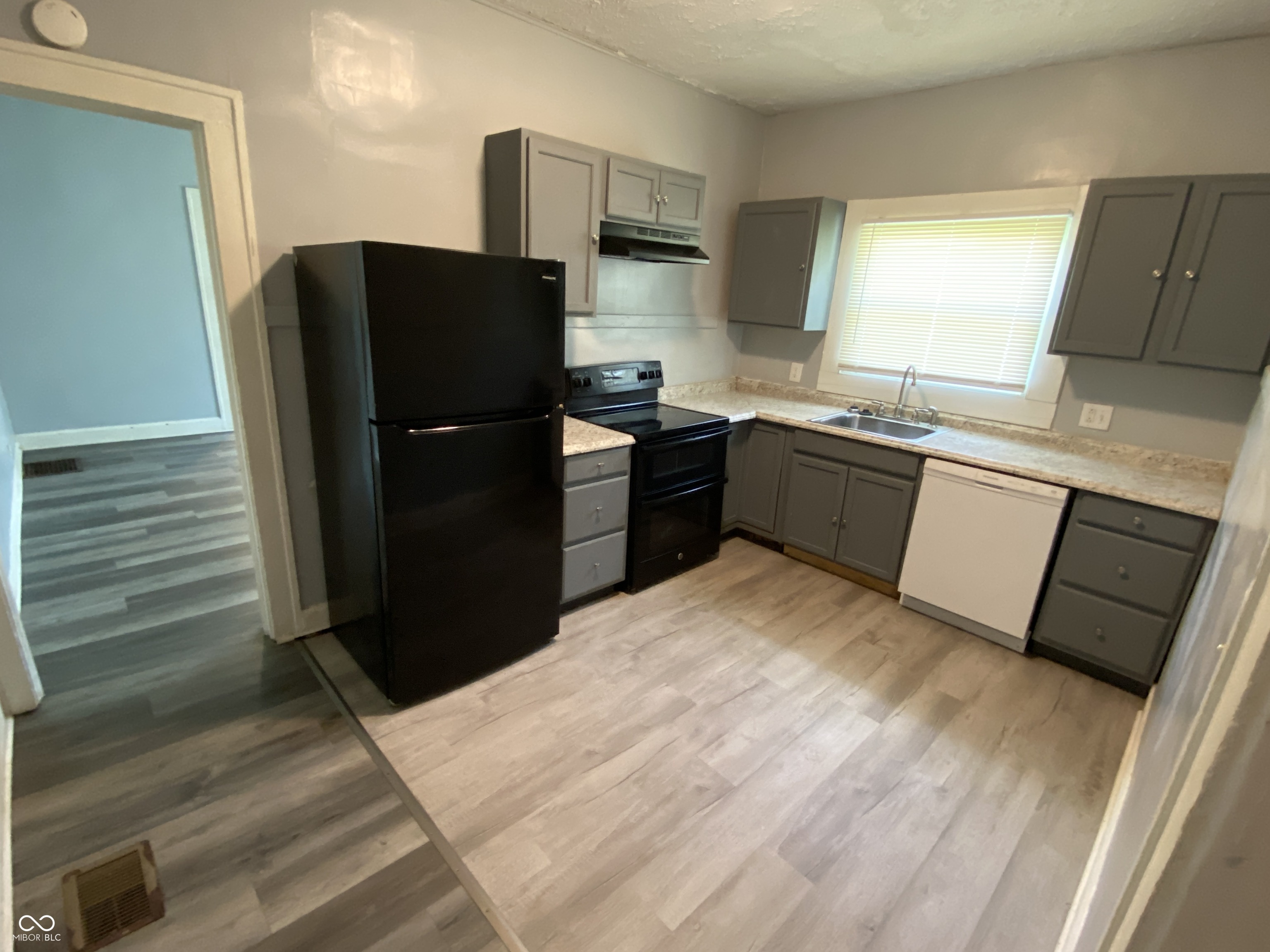 15 North Riley Avenue, Unit 1 Indianapolis, IN 46201 - Photo 6 of 9