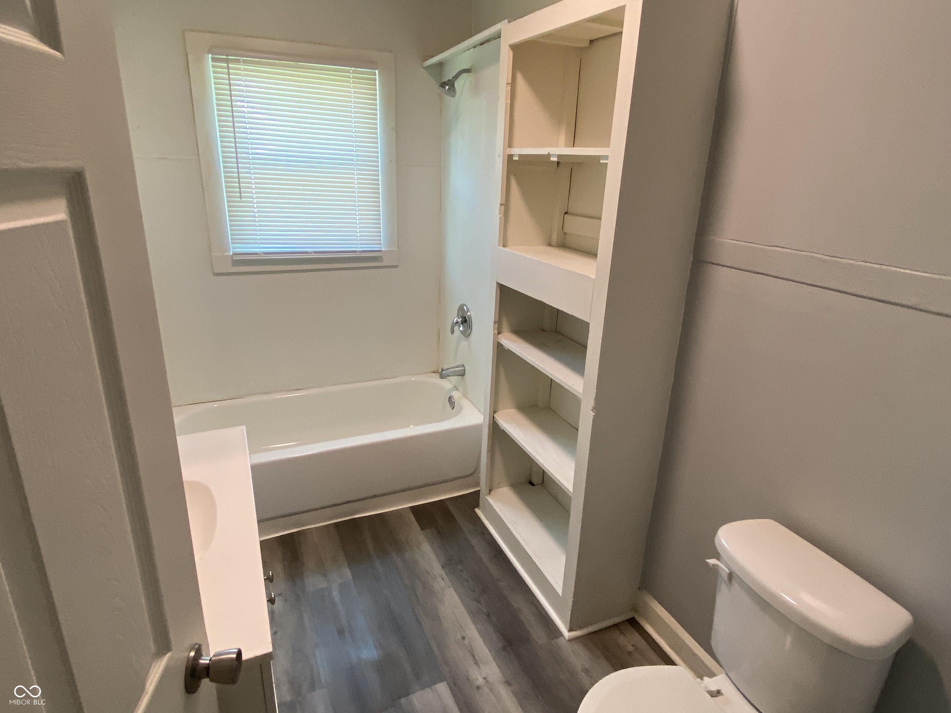15 North Riley Avenue, Unit 1 Indianapolis, IN 46201 - Photo 8 of 9