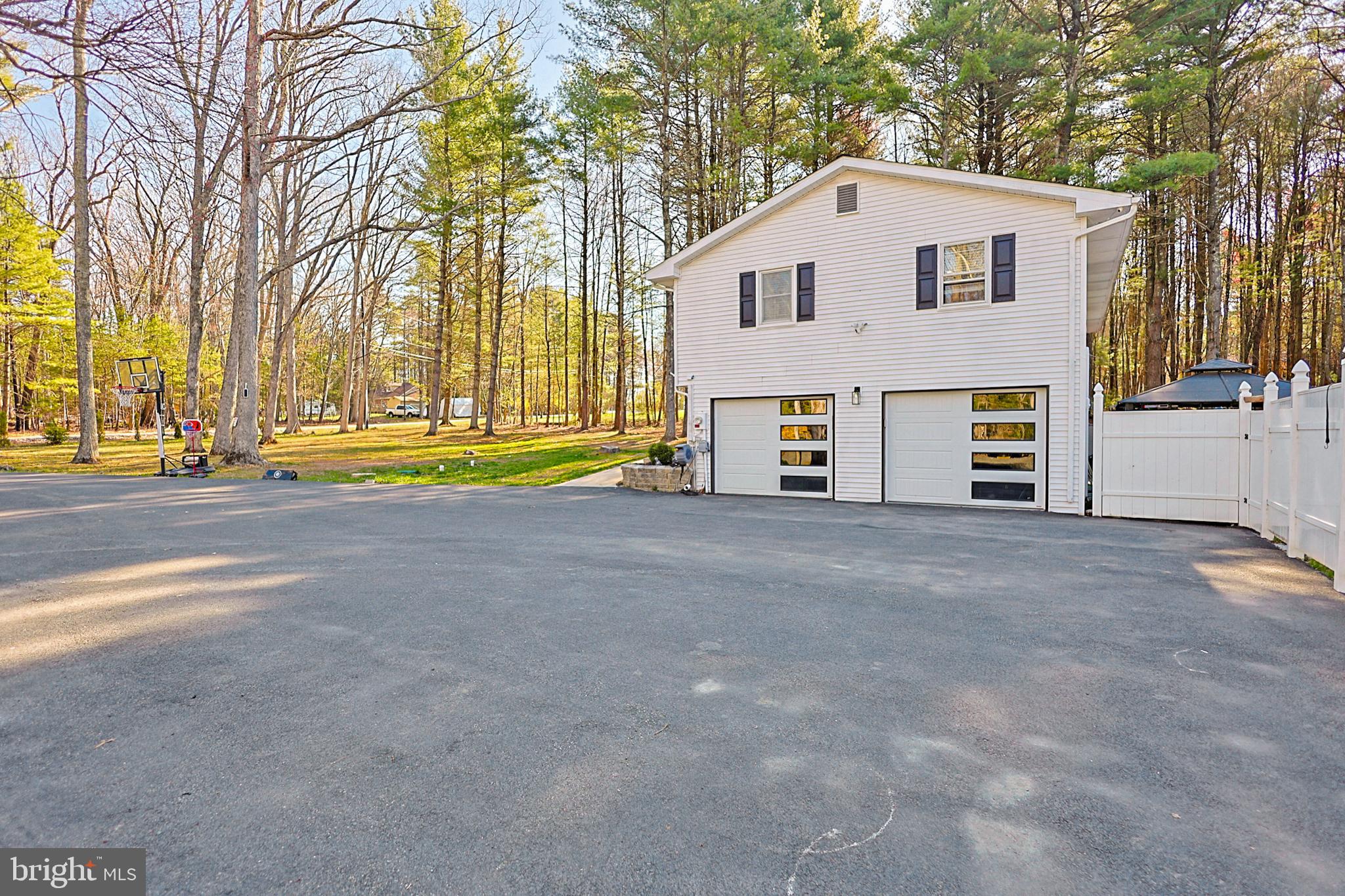 268 Turkey Ridge Drive Kunkletown, PA 18058 - Photo 4 of 34