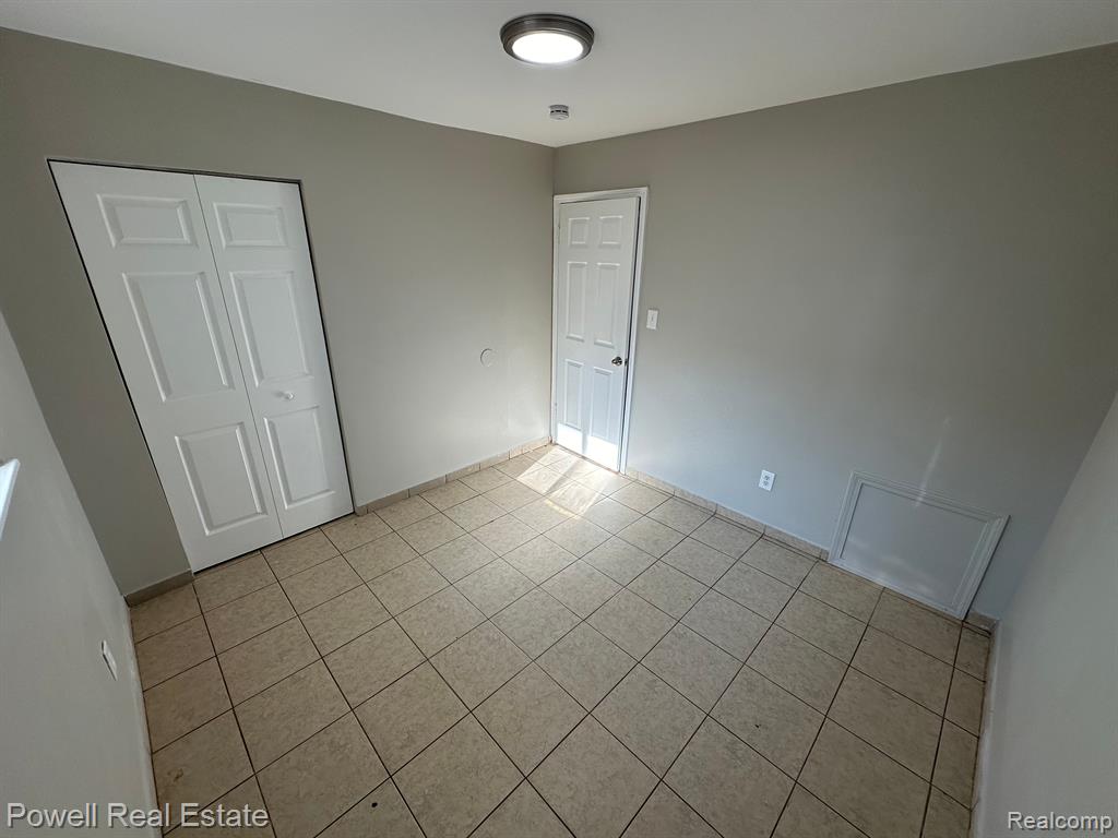 722 Corwin Avenue Pontiac, MI 48340 - Photo 13 of 17