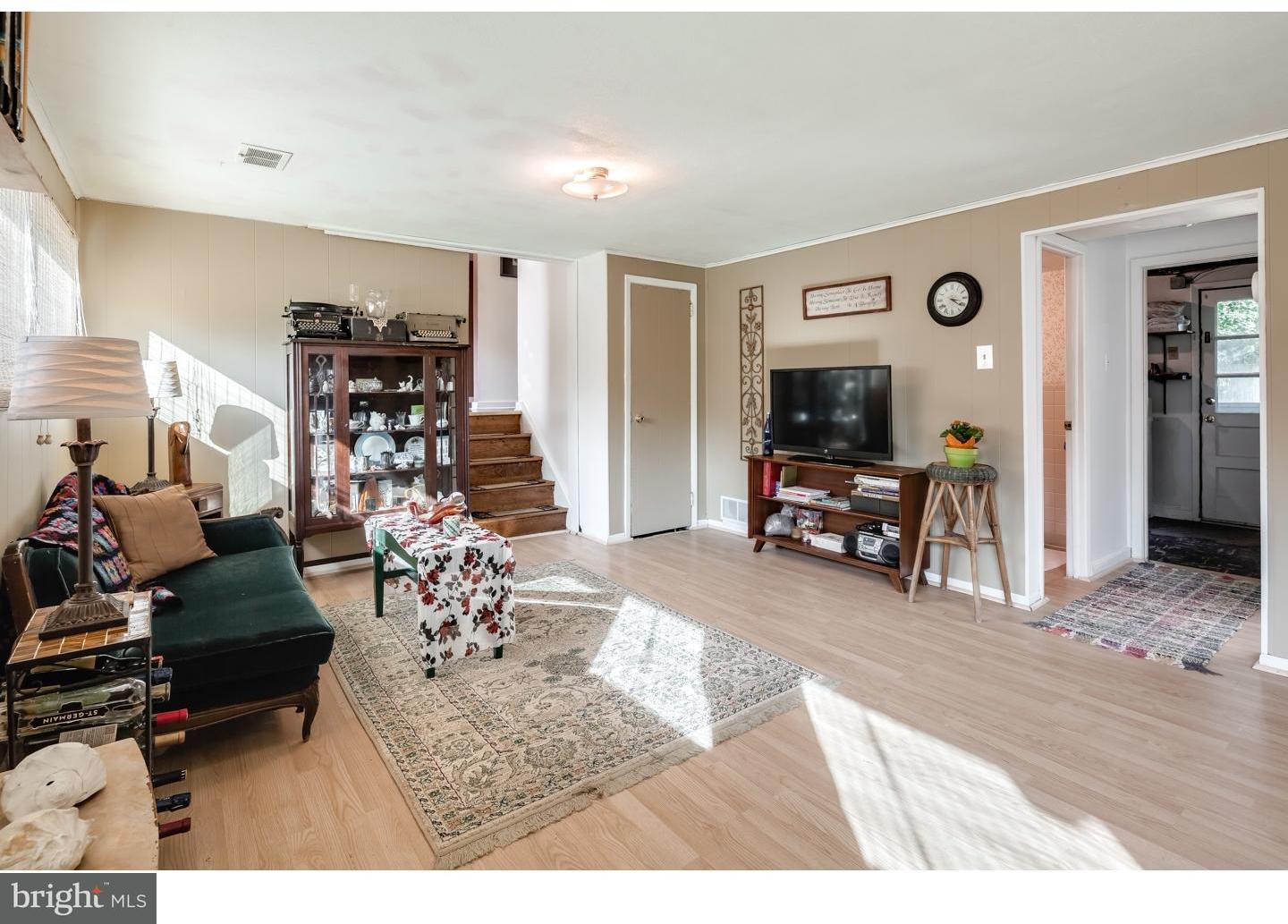 523 Berwyn Road Morrisville, PA 19067 - Photo 16 of 22 Family Room