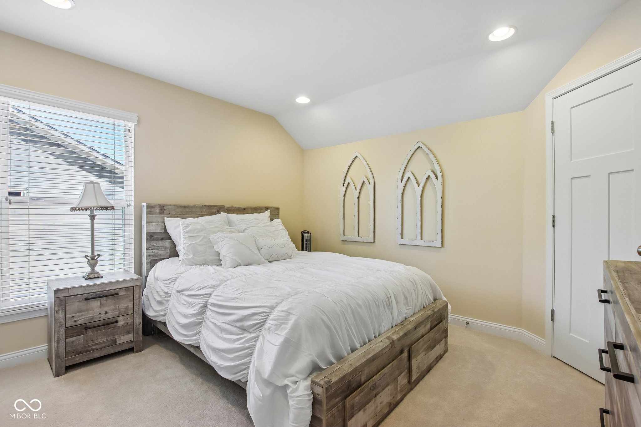 13499 Dorster Street Fishers, IN 46037 - Photo 27 of 55