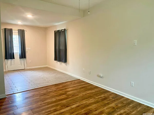 $1,125 | 455 Lincolnshire Drive, San Antonio, TX 78220