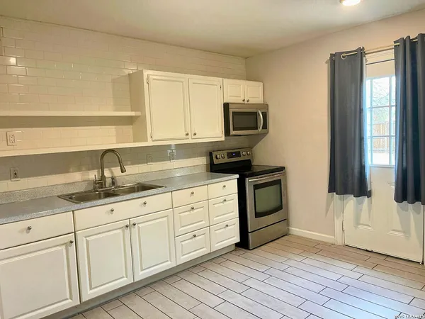 $1,125 | 455 Lincolnshire Drive, San Antonio, TX 78220