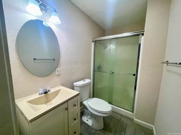 $1,125 | 455 Lincolnshire Drive, San Antonio, TX 78220