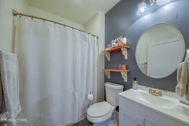 $339,000 | 5109 Oakview Road, Knoxville, TN 37918