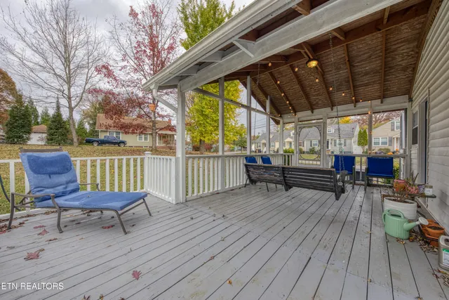 $339,000 | 5109 Oakview Road, Knoxville, TN 37918