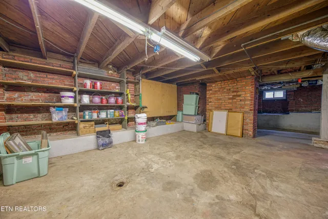 $339,000 | 5109 Oakview Road, Knoxville, TN 37918