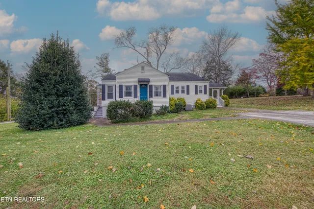 $339,000 | 5109 Oakview Road, Knoxville, TN 37918