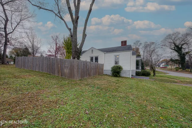 $339,000 | 5109 Oakview Road, Knoxville, TN 37918