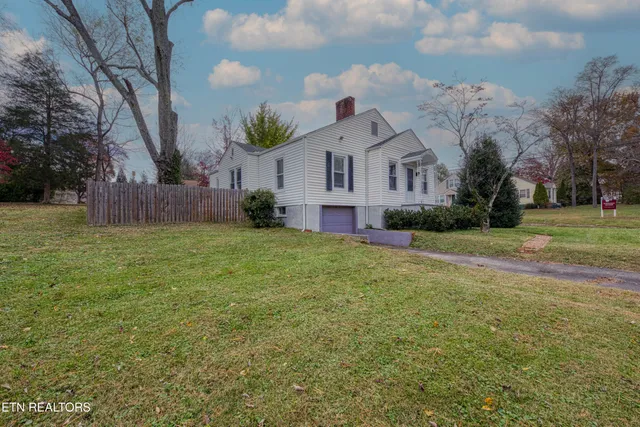 $339,000 | 5109 Oakview Road, Knoxville, TN 37918