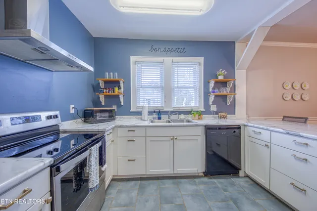 $339,000 | 5109 Oakview Road, Knoxville, TN 37918