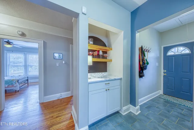 $339,000 | 5109 Oakview Road, Knoxville, TN 37918