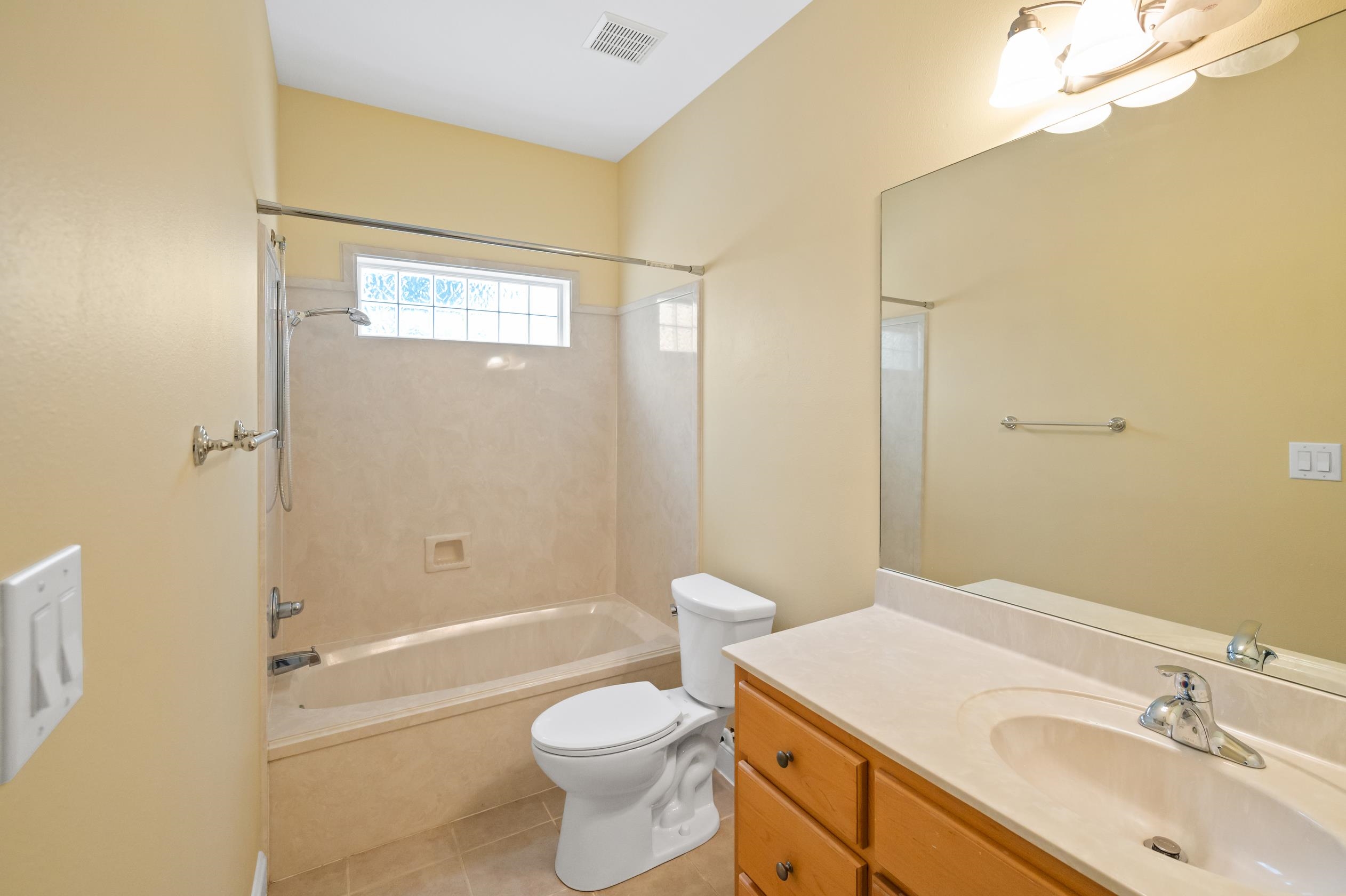 31577 River Road Orange Beach, AL 36561 - Photo 29 of 39 Bathroom