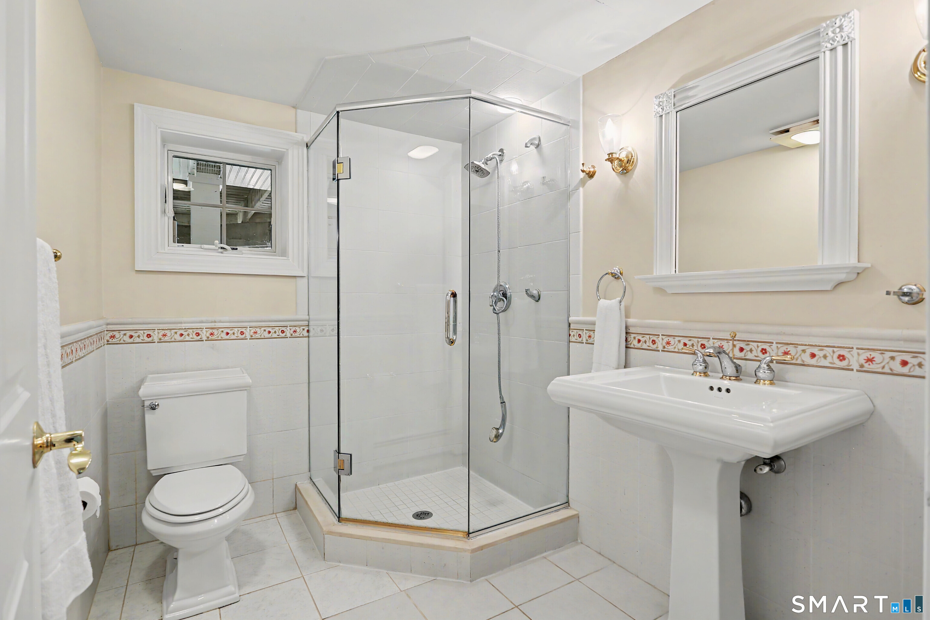 186 Compo Road South Westport, CT 06880 - Photo 29 of 40 This Bathroom is in the hall next to the Bedroom