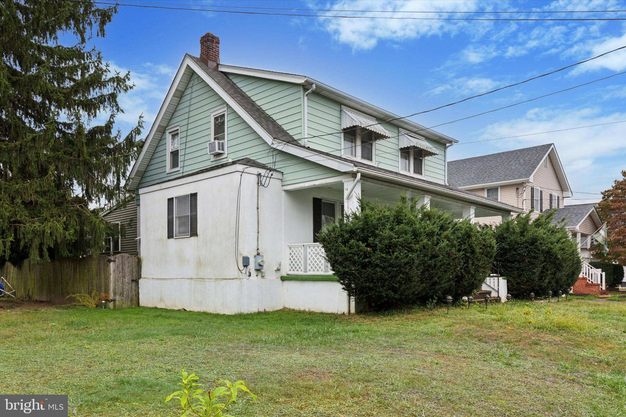 13 Beechwood Road Brookhaven, PA 19015 - Photo 3 of 22 Gallery Image 3