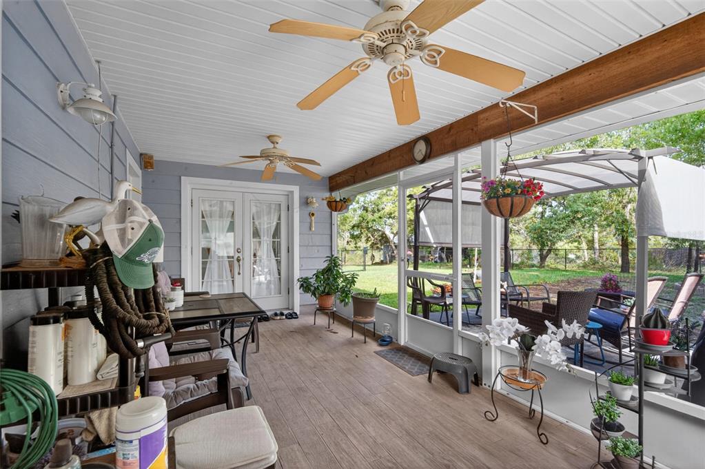 12293 Wolf Den Road Weeki Wachee, FL 34614 - Photo 32 of 44