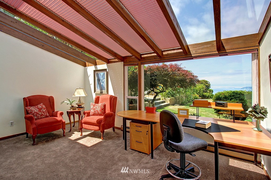 7921 Talbot Road Edmonds, WA 98026 - Photo 12 of 23
