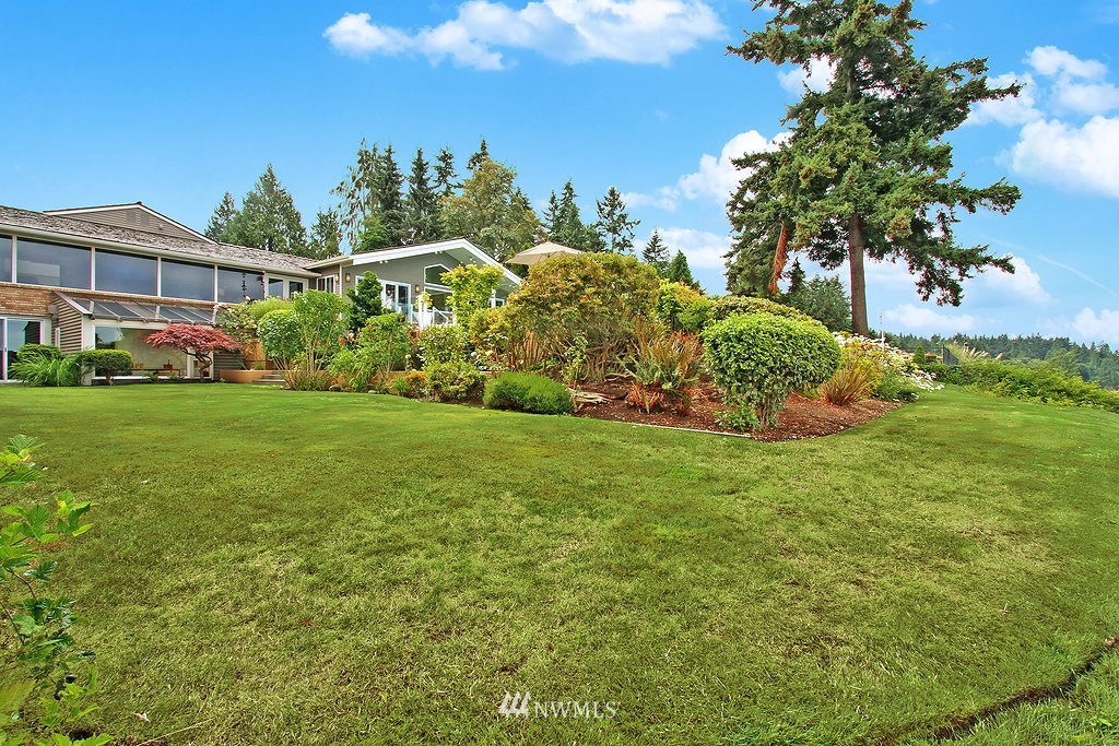 7921 Talbot Road Edmonds, WA 98026 - Photo 19 of 23