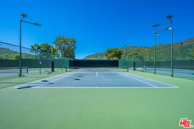 $2,795,000 | 1424 Avenida De Cortez, Pacific Palisades, CA 90272