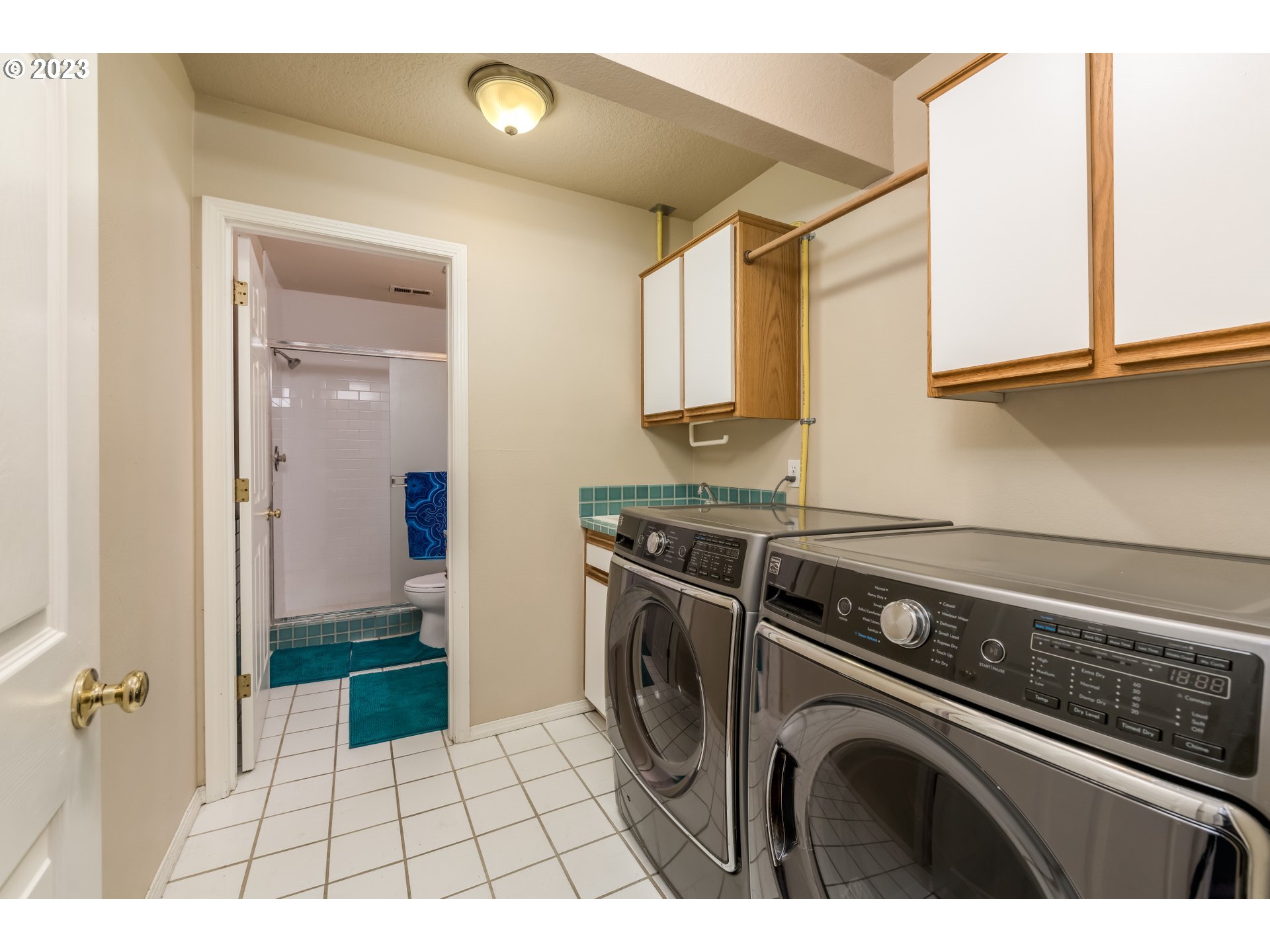 4111 Southwest Comus Street Portland, OR 97219 - Photo 24 of 32 Gallery Image 24