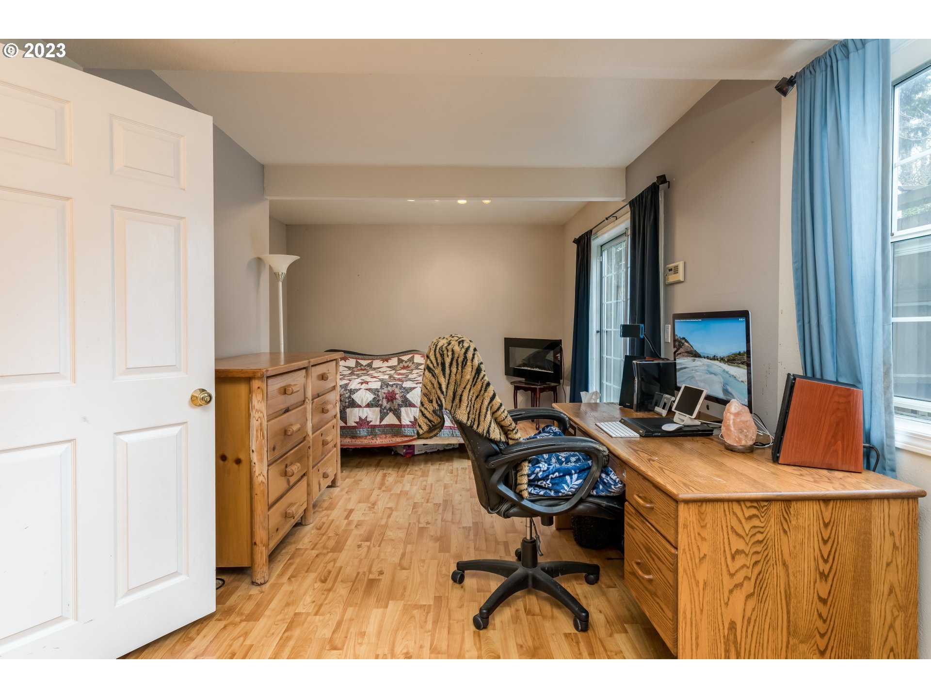 4111 Southwest Comus Street Portland, OR 97219 - Photo 25 of 32 Gallery Image 25