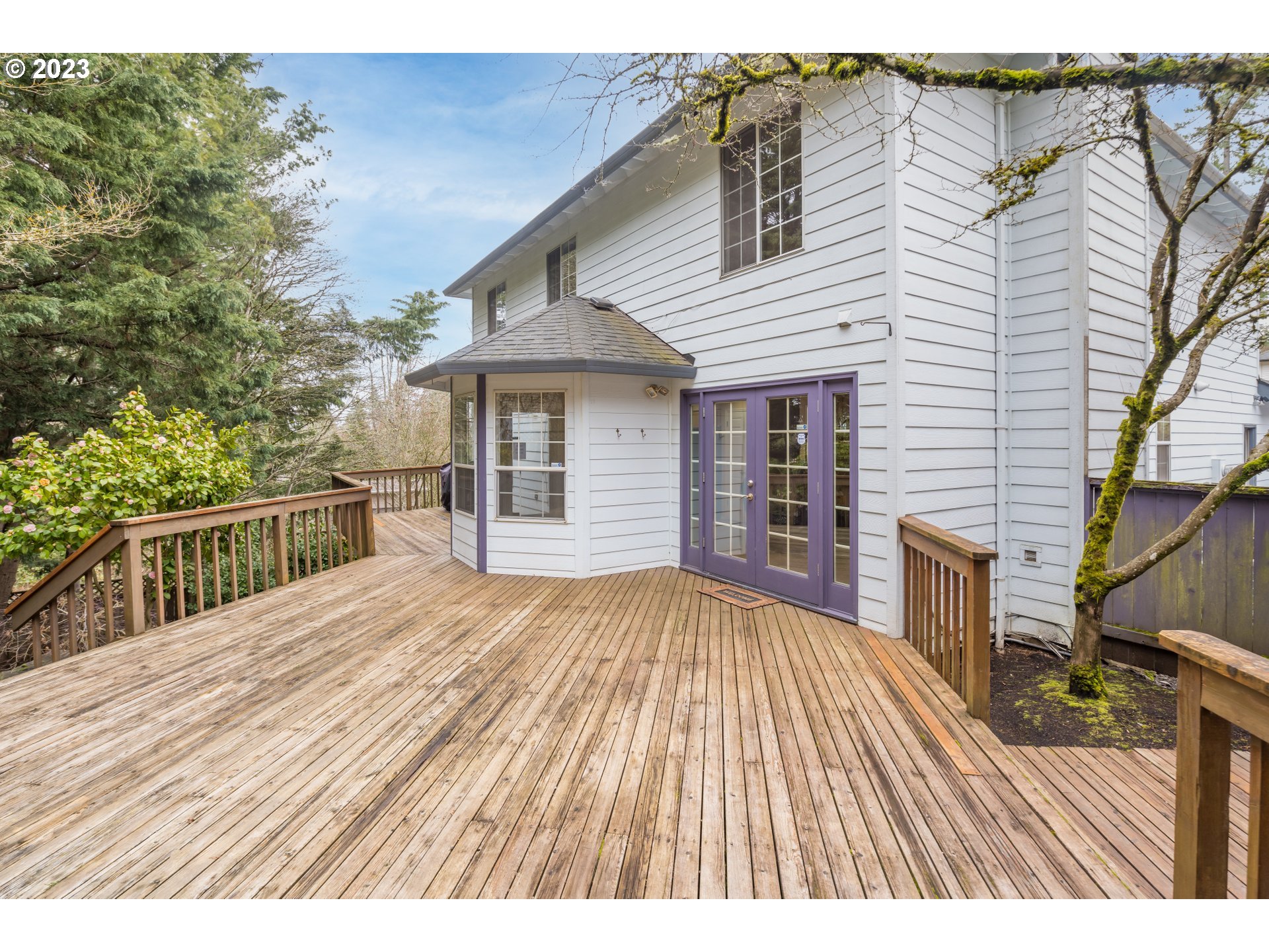 4111 Southwest Comus Street Portland, OR 97219 - Photo 31 of 32 Gallery Image 31