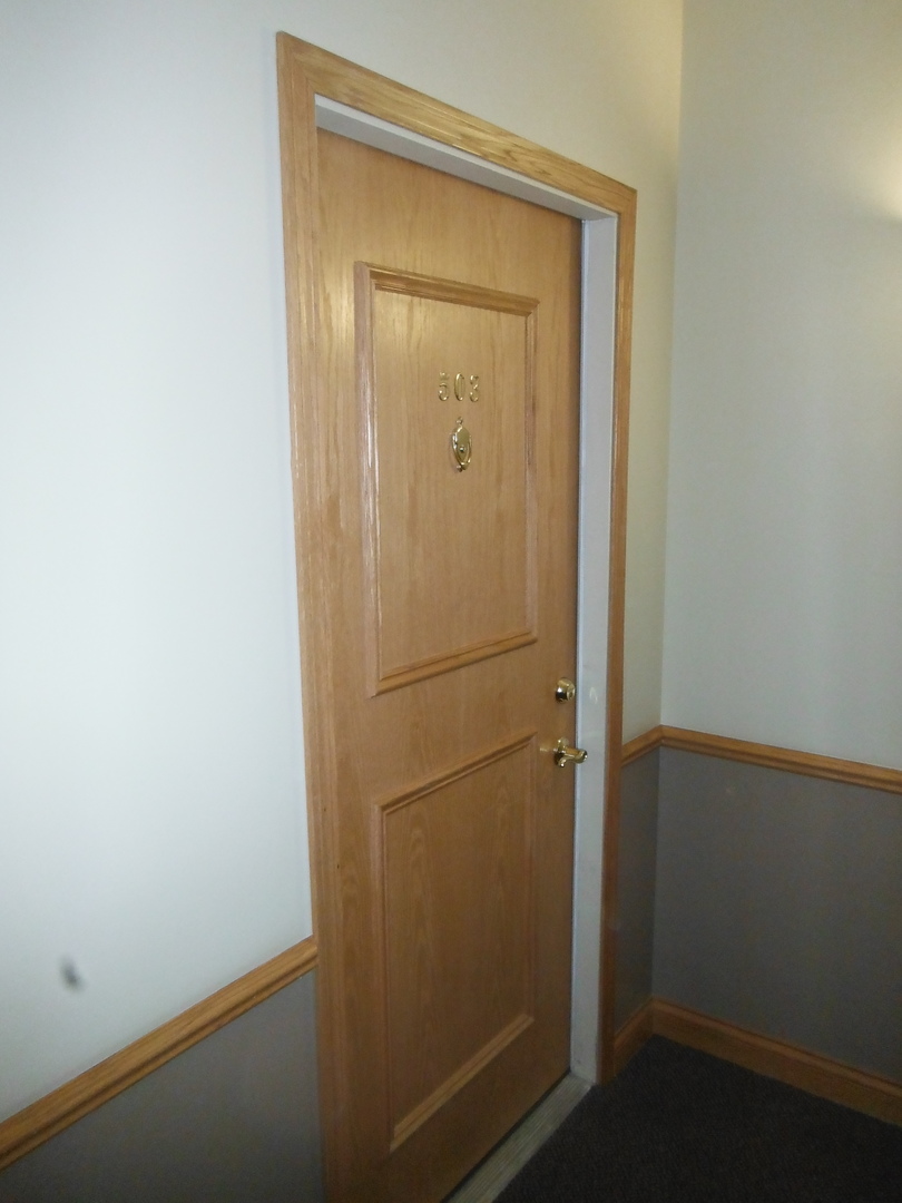 500 East St Charles Road, Unit 503 Lombard, IL 60148 - Photo 12 of 36