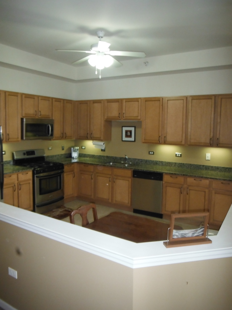 500 East St Charles Road, Unit 503 Lombard, IL 60148 - Photo 21 of 36