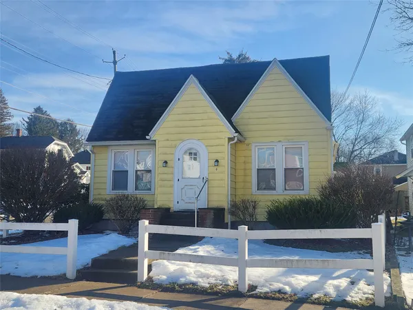 $159,900 | 4 Dartmouth Street, Johnson City, NY 13790