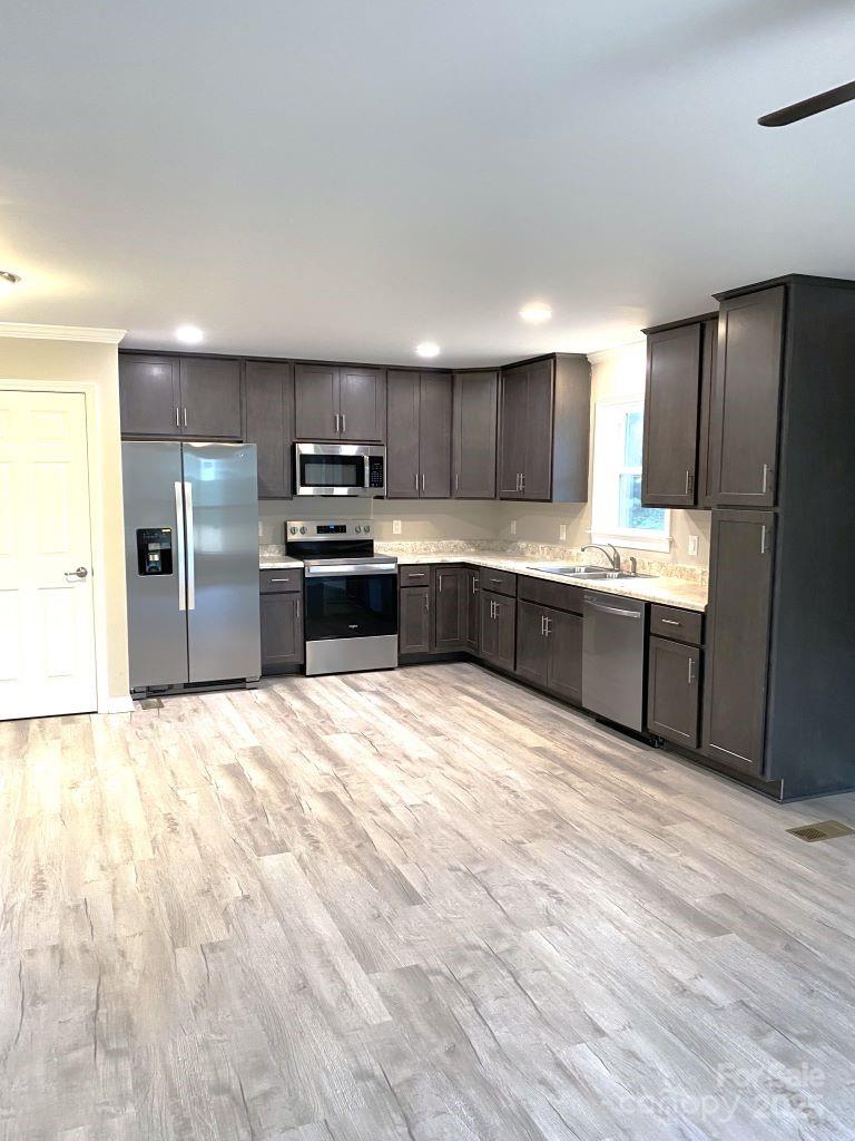 124 Upper Gtwy Circle Rutherfordton, NC 28139 - Photo 10 of 42 Gallery Image 10