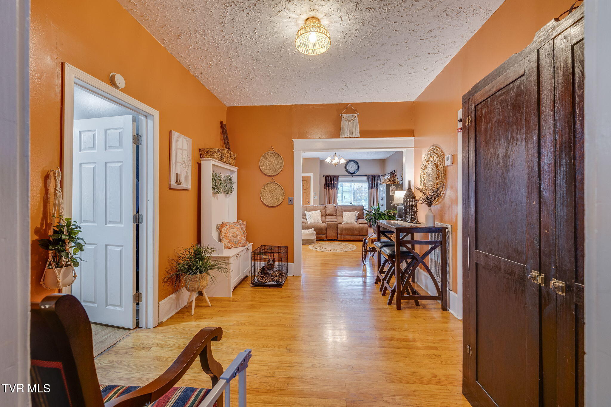 535 Washington Street Erwin, TN 37650 - Photo 12 of 37 009