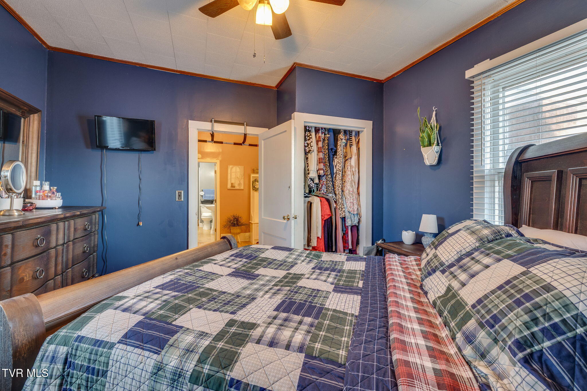 535 Washington Street Erwin, TN 37650 - Photo 21 of 37 018