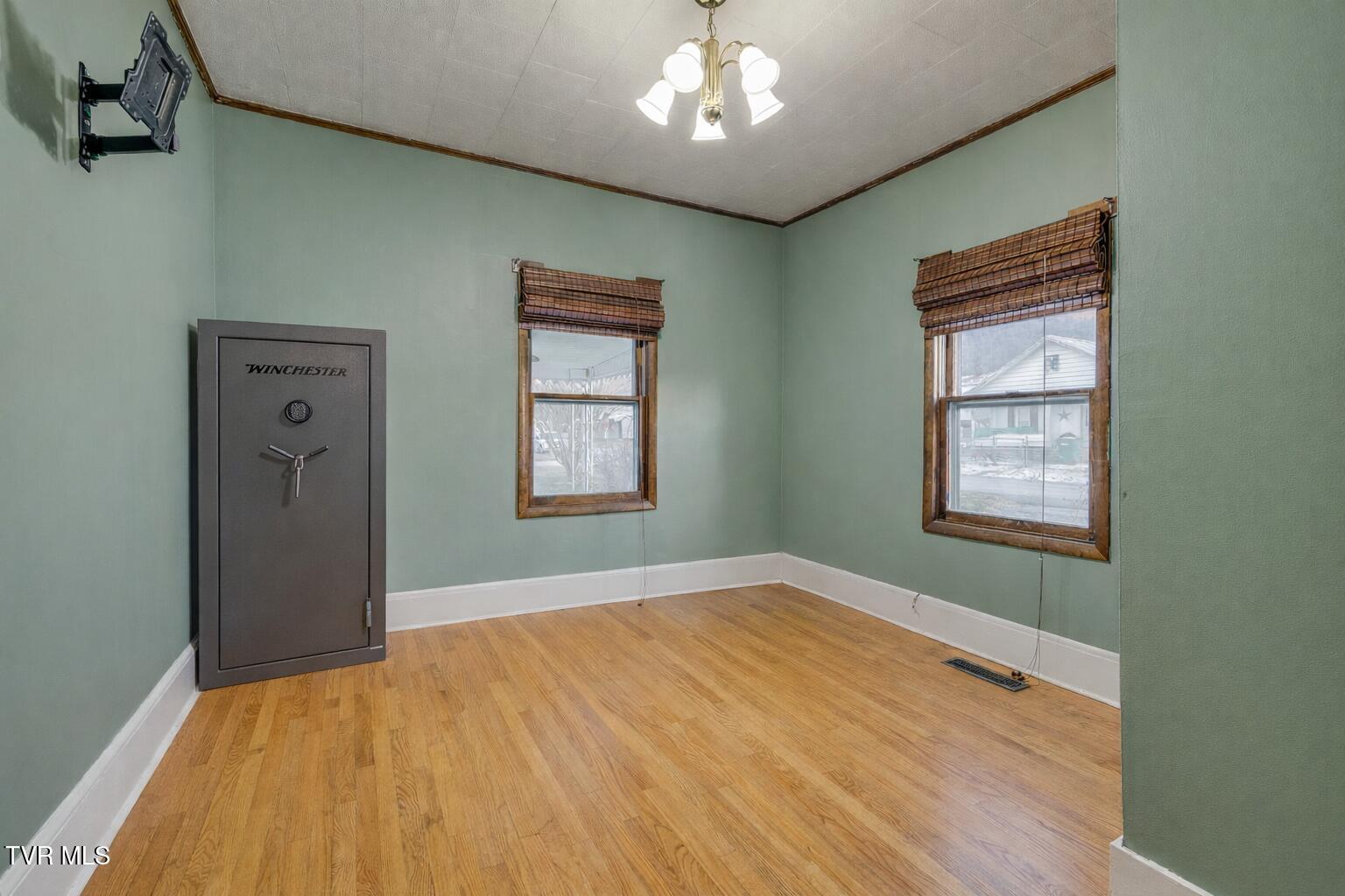 535 Washington Street Erwin, TN 37650 - Photo 26 of 37 1