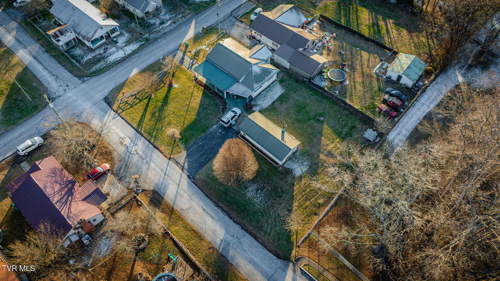 535 Washington Street Erwin, TN 37650 - Photo 35 of 37 104