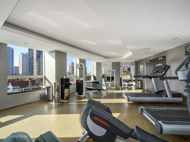 $425,000 | 600 North Kingsbury Street, Unit 1603, Chicago, IL 60654