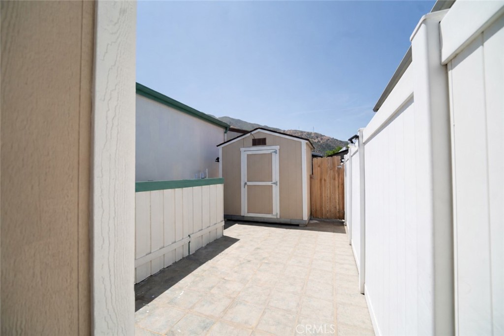 4901 Green River Road, Unit 37 Corona, CA 92878 - Photo 12 of 15 Backyard