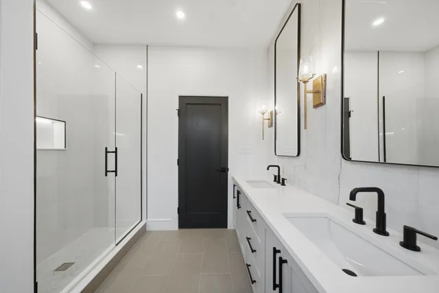 $4,500 | 238 Webster Street, Unit 6, Boston, MA 02128