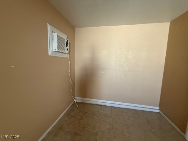 8256 Abercrombe Way Las Vegas, NV 89145 - Photo 13 of 20