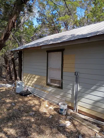 $212,500 | 865 Qappuella Drive, Canyon Lake, TX 78133